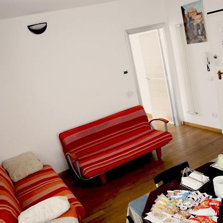B&B La Luna Dal Borgo 이에시 외부 사진