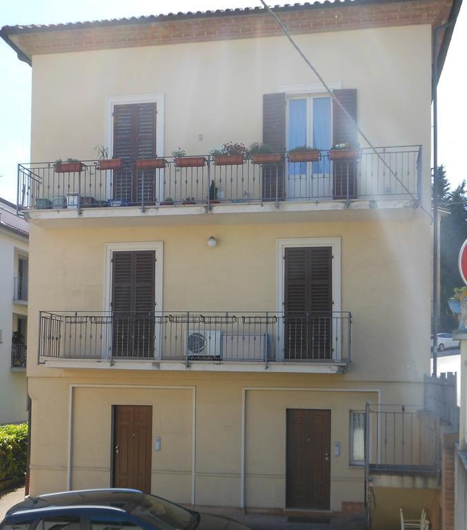 B&B La Luna Dal Borgo 이에시 객실 사진