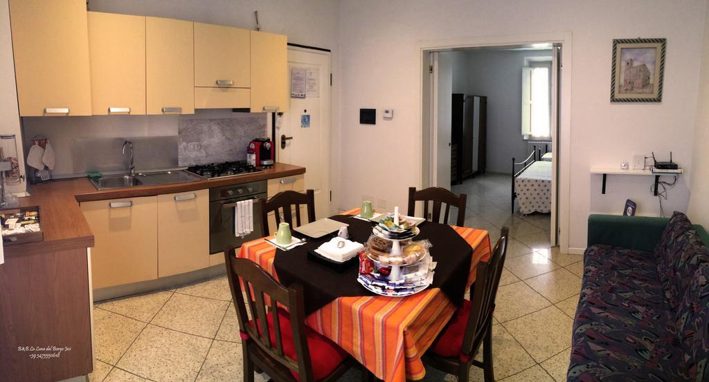 B&B La Luna Dal Borgo 이에시 외부 사진