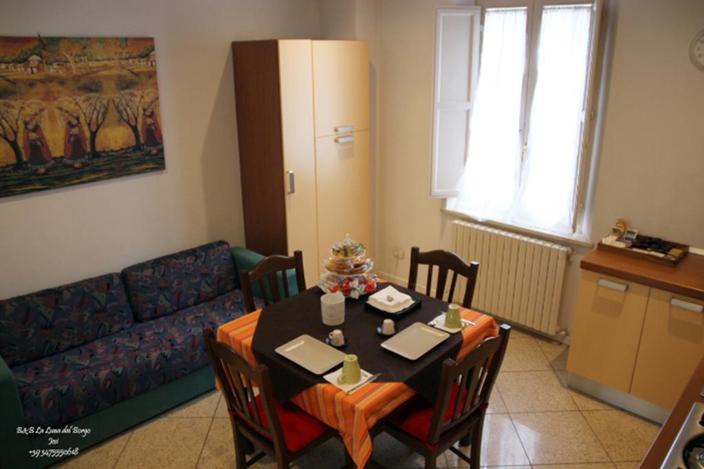 B&B La Luna Dal Borgo 이에시 외부 사진